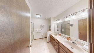 Lakeside Bliss Golf, Lakefront, Deck, Pets OK - 3