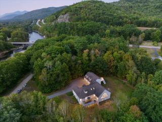 White Mountain Retreat with Theater, Fire Pit, Game Room and River Access - 0