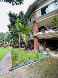 Airport Heritege - 3