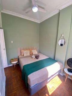 Quarto Charmoso em residência familiar a 1 quadra da praia - 6