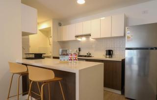 Amazing & Cozy 3BR with Balcony in Miraflores - 4