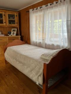 Dormitorio en Valdivia Sector El Arenal, baño compartido con 1 persona - 6