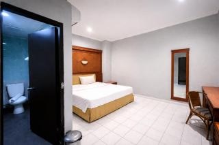 Mona Plaza Hotel - 5