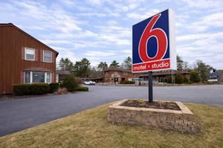 Studio 6 Lake George NY Adirondacks - 9