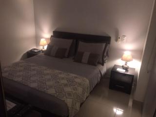 Confortable y Tranquilo Aparta Suite en el Corazón de Bucaramanga, Exterior con hermosa vista sobre la ciudad - 9