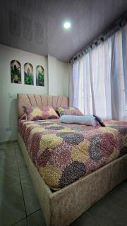 Fly N' Stay Bogota - 3