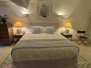 Sapphire Shores At Halcyon Heights 10 minute walk to the Beach - 7