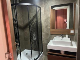 Pearl properties two bedroom apartment - 4