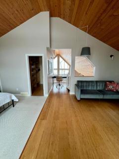Four season Home on Gull Lake - 9
