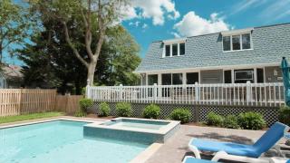 8 Bedrooms With A Pool - 404 Fourth Avenue - 9