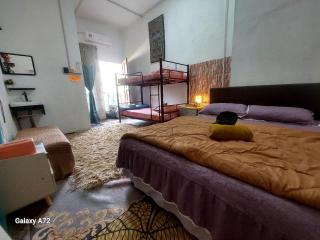 Roomstay Evergreen Cassa Bonda - 8