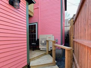 A Little Mad Stay Downtown Bar Harbor, Free Parking, Leave Car, Walk Everywhere - 4