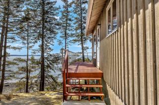 Reed Shore Cottage Oceanfront, Sunset View, Private Shore Stairs, Harbor Watch - 1