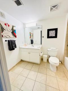 Chic industrial apartment, FREE parking - 7