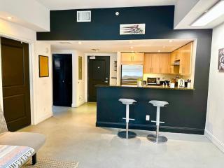 Chic industrial apartment, FREE parking - 6