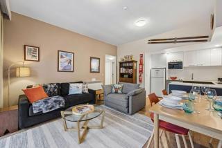 Lantern 07 - Balcony - 8