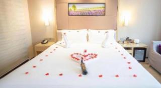 Lavande Hotel Jinan Quancheng Road Baotu Spring Branch - 6