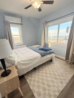 Ocean View Cozy Stay 4 - 8
