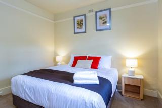 Queen St Cottage Family Retreat in Sandy Bay - 6