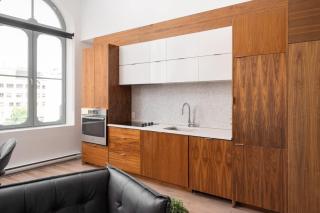 Bright Old Montreal Loft Steps to Notre-Dame Basilica - 2