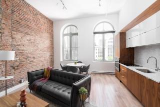 Bright Old Montreal Loft Steps to Notre-Dame Basilica - 7