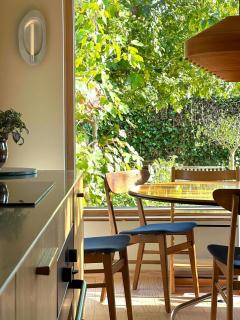 Renovated 1900 Townhouse With Garden - 2