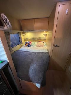 Modern and Spacefull Caravan in Ōtautahi - 6