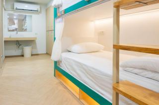 Nomads Bangkok Party Hostel 18-35 Years Old Only - 6