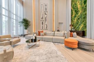 Modern Studio Pool View Downtown Doral' Heart - 1