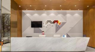 Borrman Hotel Guilin North Railway Station Zhonghao International - 4