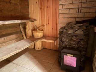 Pitsinina Log House - 1