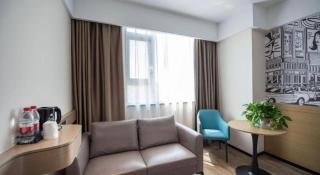 City Comfort Inn Ezhou Wuyue Plaza - 6