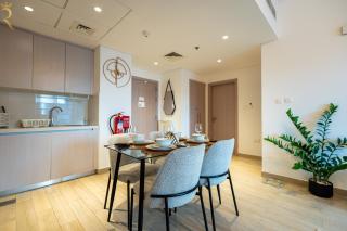 Luxury 1BR at Waters Edge in Yas Island Escape - 9