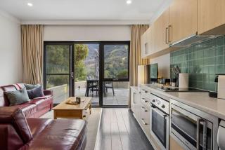 Lantern 13 - Deluxe Terrace - 0