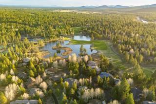 3 Mulligan Hot Tub on Private Deck - 1