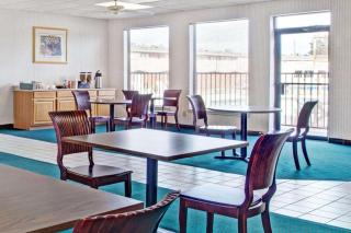 Knights Inn South Houston TX - 9