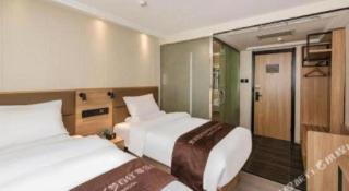 GreenTree Inn West Railway Station North Square Hotel - 9