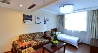 GreenTree Inn West Railway Station North Square Hotel - 3