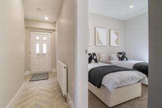 Luxury Montford Stay - 1