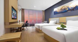GreenTree Inn Huanggang City Wuxue City Kanjiang Avenue - 9