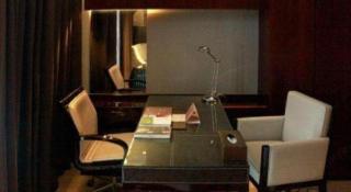 Zhangjiagang Zhonglian GDH International Hotel - 8