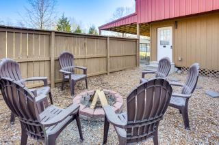 1 Mi to Lake! Anglers Retreat in Gilbertsville - 0