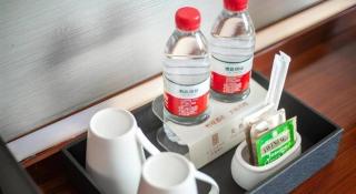 Echeng Hotel Wuhan Optics Valley Square Yangjiawan Metro Station - 4