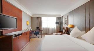 Echeng Hotel Wuhan Optics Valley Square Yangjiawan Metro Station - 1