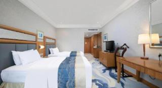 Wuhan Premier Mayflowers Hotel - 2