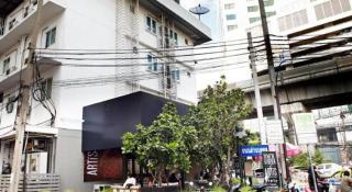 White House Asoke Sukhumvit 18 - 4