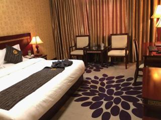 Shangri-La Original Density Hotel - Shangri-La - 1