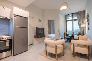 Elegant Masdar 1BR - Modern Luxe Retreat - 3