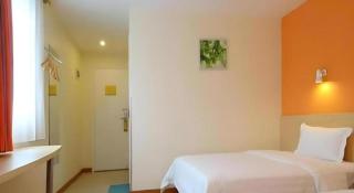 7 Days Inn Hohhot University East Street - 4