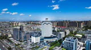 Huading International Hotel - 8